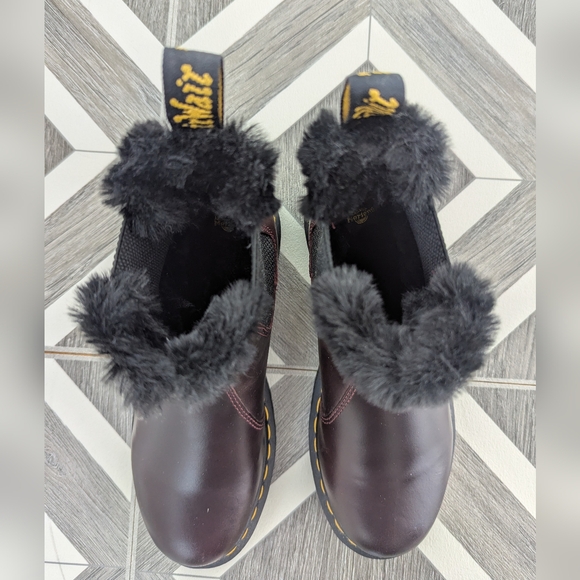 New! Doc Martens Leonore Faux Fur Lined Chelsea Boots Oxblood Color Size 6 - Picture 4 of 13